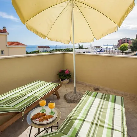 Leon * بودْسْتغانا